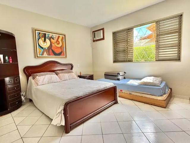 Casa / Sobrado em Condomínio para Venda em Aruanã/GO Centro 6 Quartos