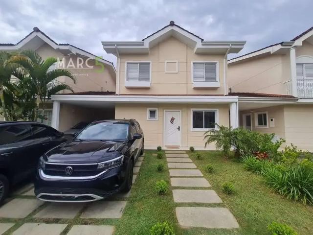 Casa / Sobrado em Condomínio para Venda em Arujá/SP Caputera 3 Quartos