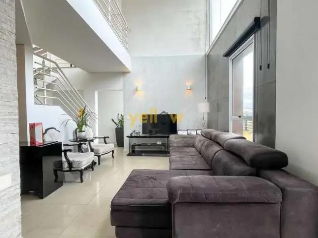 Casa / Sobrado em Condomínio para Venda em Arujá/SP Arujázinho IV 4 Quartos