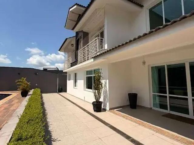 Casa / Sobrado em Condomínio para Venda em Arujá/SP Arujá 5 3 Quartos