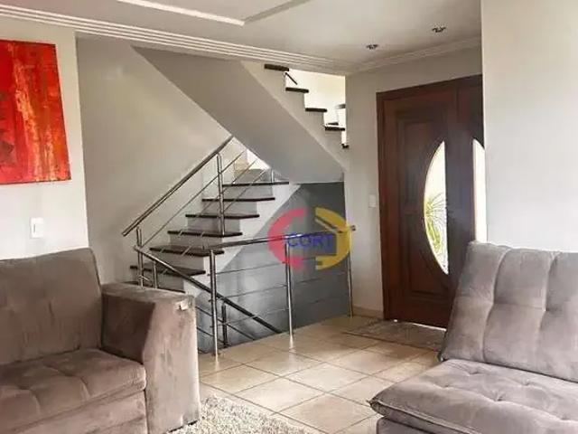 Casa / Sobrado em Condomínio para Venda em Arujá/SP Arujá 5 3 Quartos