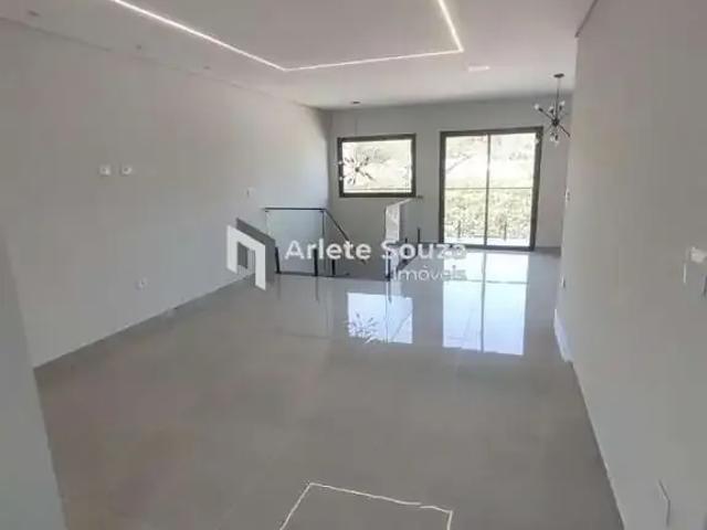 Casa / Sobrado em Condomínio para Venda em Arujá/SP Arujá Country Club 3 Quartos