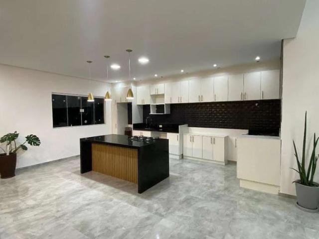 Casa / Sobrado em Condomínio para Venda em Arujá/SP Jardim Imperial 4 Quartos