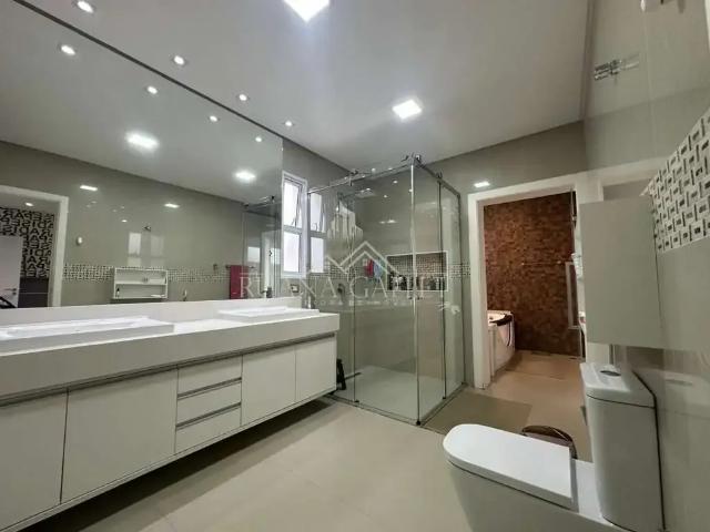 Casa / Sobrado em Condomínio para Venda em Arujá/SP Residencial Real Park 4 Quartos