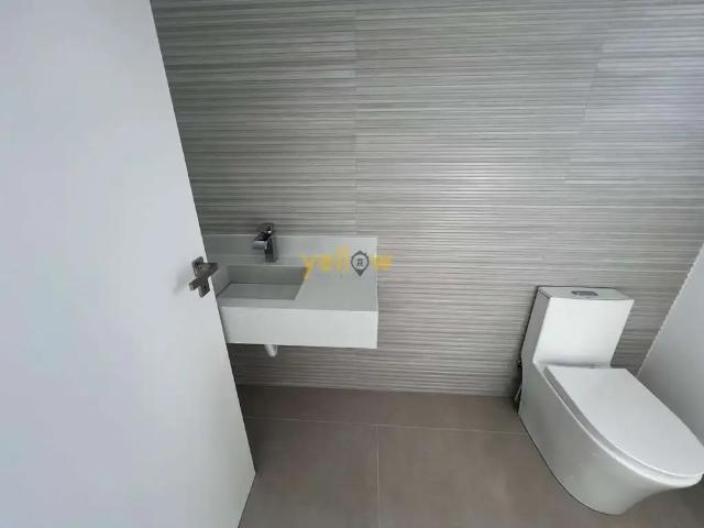 Casa / Sobrado em Condomínio para Venda em Arujá/SP Residencial Real Park 4 Quartos