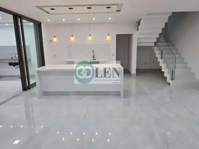 Casa / Sobrado em Condomínio para Venda em Arujá/SP Residencial Real Park 4 Quartos