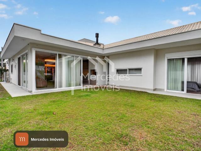 Casa / Sobrado em Condomínio para Venda em Balneário Camboriú/SC Ariribá 3 Quartos