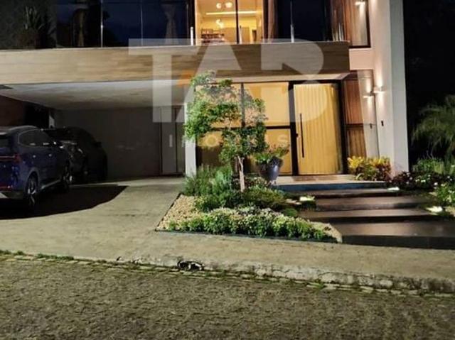 Casa / Sobrado em Condomínio para Venda em Balneário Camboriú/SC Ariribá 4 Quartos