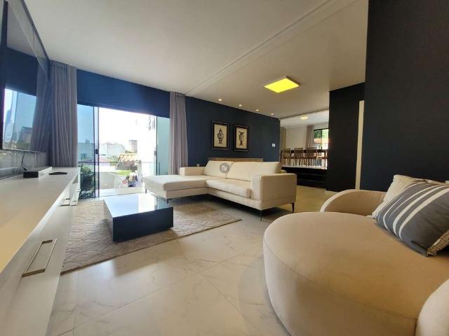 Casa / Sobrado em Condomínio para Venda em Balneário Camboriú/SC Ariribá 4 Quartos