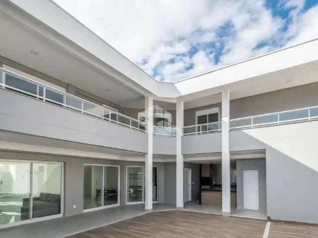 Casa / Sobrado em Condomínio para Venda em Balneário Camboriú/SC Ariribá 5 Quartos