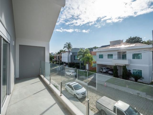 Casa / Sobrado em Condomínio para Venda em Balneário Camboriú/SC Ariribá 5 Quartos