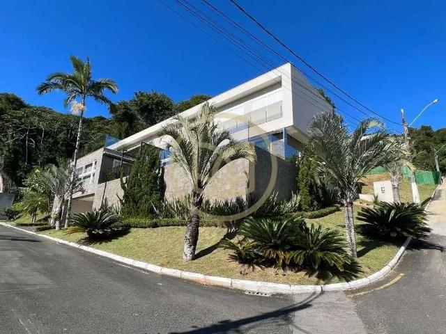 Casa / Sobrado em Condomínio para Venda em Balneário Camboriú/SC Barra 4 Quartos