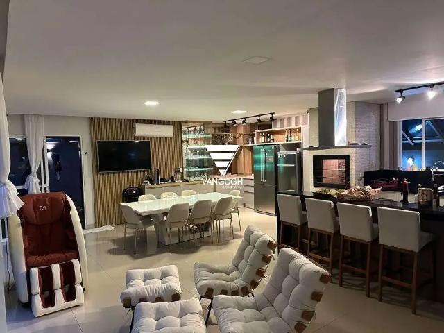 Casa / Sobrado em Condomínio para Venda em Balneário Camboriú/SC Barra 4 Quartos