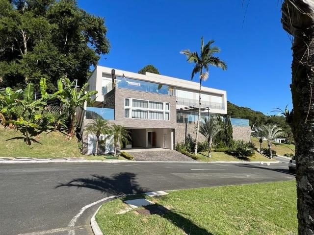 Casa / Sobrado em Condomínio para Venda em Balneário Camboriú/SC Barra 4 Quartos