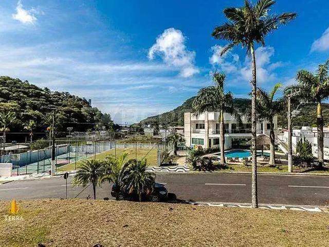 Casa / Sobrado em Condomínio para Venda em Balneário Camboriú/SC Barra 4 Quartos