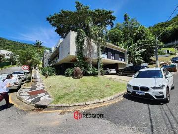 Casa / Sobrado em Condomínio para Venda em Balneário Camboriú/SC Barra 4 Quartos