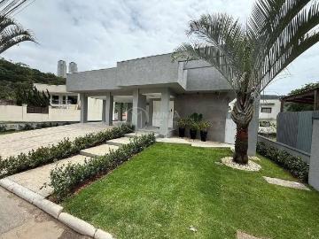 Balneário Piçarras - Garagem, Piscina, Academia