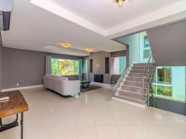Casa / Sobrado em Condomínio para Venda em Balneário Camboriú/SC Praia do Estaleiro 5 Quartos