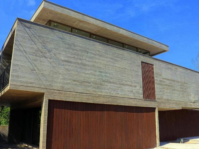 Casa / Sobrado em Condomínio para Venda em Balneário Camboriú/SC Praia do Estaleiro 3 Quartos