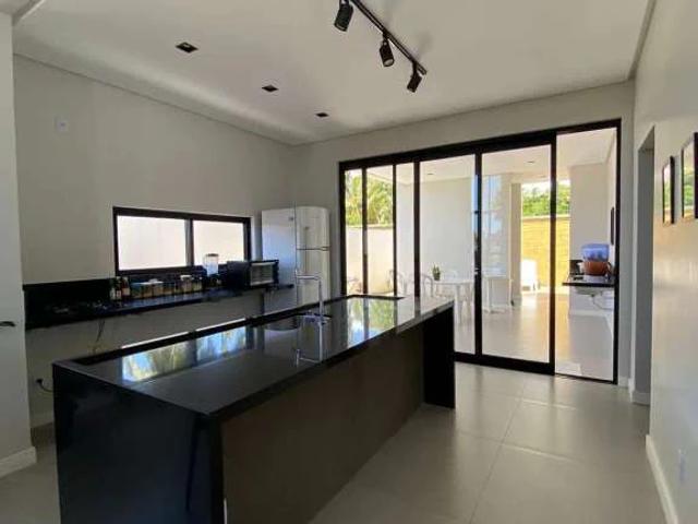 Casa / Sobrado em Condomínio para Venda em Barra dos Coqueiros/SE Alphaville 3 Quartos