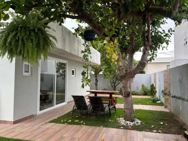Casa / Sobrado em Condomínio para Venda em Barra dos Coqueiros/SE Olhos D'água 3 Quartos