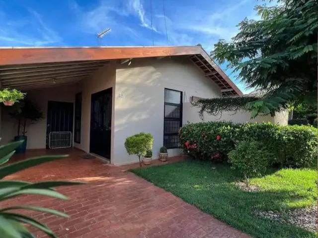 Casa / Sobrado em Condomínio para Venda em Barretos/SP Hussein Gemha 3 Quartos