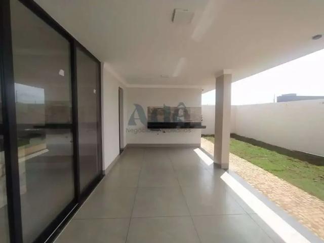 Casa / Sobrado em Condomínio para Venda em Barretos/SP Jockey Club 3 Quartos