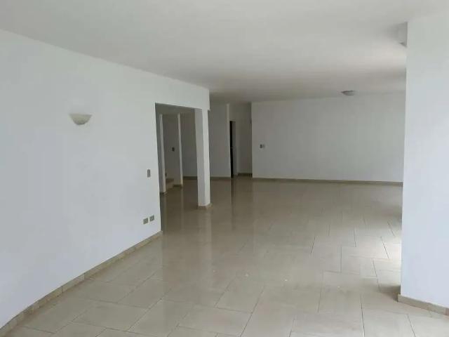 Casa / Sobrado em Condomínio para Venda em Barueri/SP Alphaville Centro Industrial e Empresarial/Alphaville. 3 Quartos