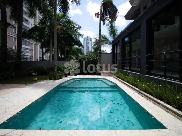 Casa / Sobrado em Condomínio para Venda em Barueri/SP Alphaville Residencial Plus 4 Quartos