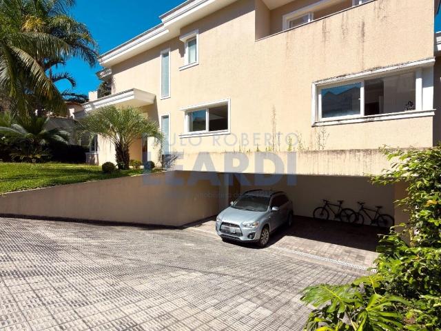 Casa / Sobrado em Condomínio para Venda em Barueri/SP Alphaville Residencial Plus 4 Quartos