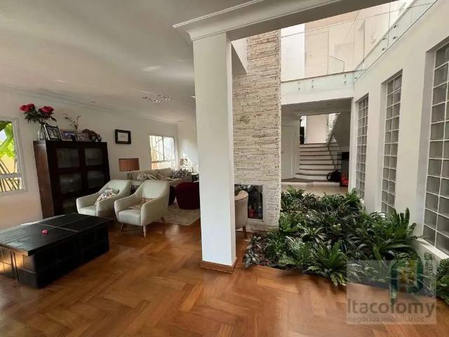 Casa / Sobrado em Condomínio para Venda em Barueri/SP Alphaville 4 Quartos