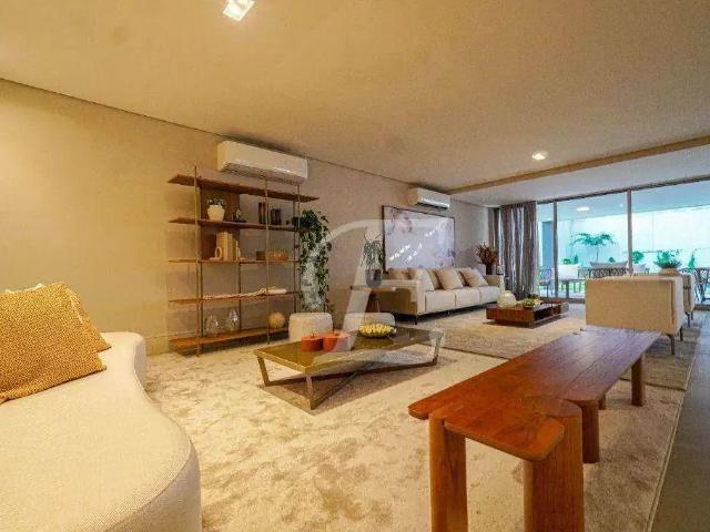 Casa / Sobrado em Condomínio para Venda em Barueri/SP Alphaville 5 Quartos