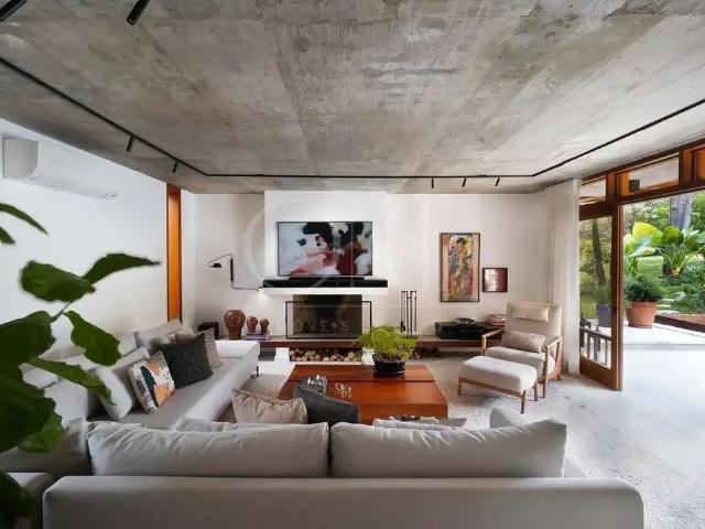 Casa / Sobrado em Condomínio para Venda em Barueri/SP Alphaville 5 Quartos