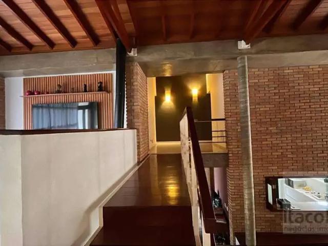 Casa / Sobrado em Condomínio para Venda em Barueri/SP Residencial das Estrelas 4 Quartos