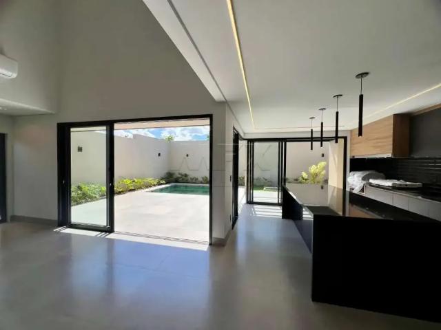 Casa / Sobrado em Condomínio para Venda em Bauru/SP Residencial Tamboré 4 Quartos