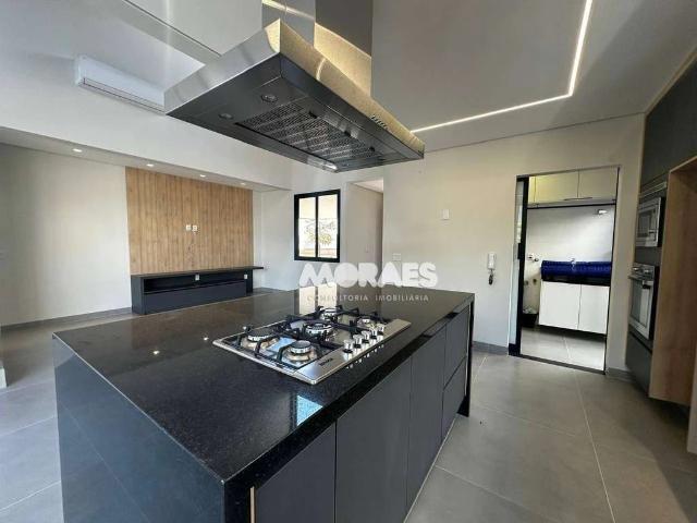 Casa / Sobrado em Condomínio para Venda em Bauru/SP Residencial Tamboré 3 Quartos