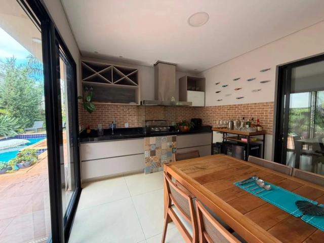 Casa / Sobrado em Condomínio para Venda em Bauru/SP Residencial Villa Dumont 5 Quartos