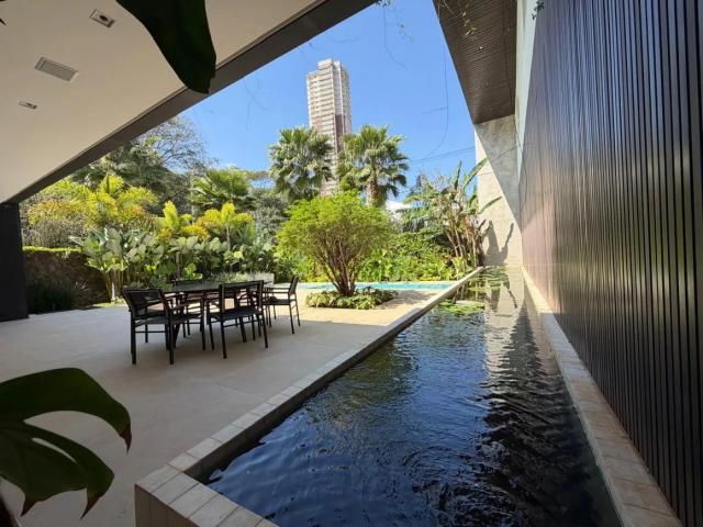 Casa / Sobrado em Condomínio para Venda em Bauru/SP Residencial Villaggio II 6 Quartos