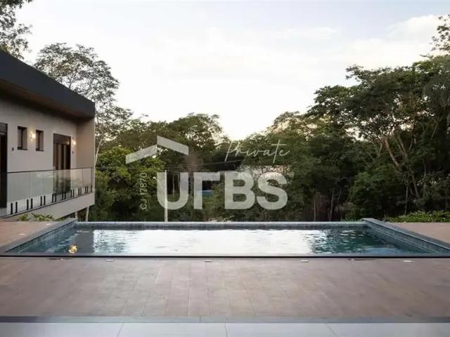 Casa / Sobrado em Condomínio para Venda em Bela Vista de Goiás/GO Centro 4 Quartos