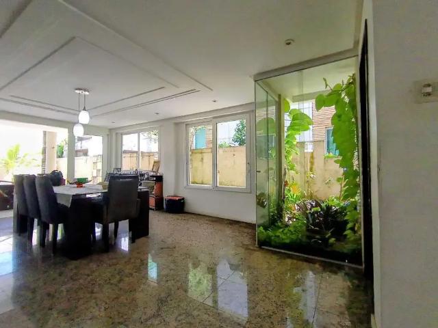 Casa / Sobrado em Condomínio para Venda em Belém/PA Parque Verde 5 Quartos
