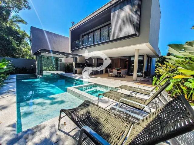 Casa / Sobrado em Condomínio para Venda em Bertioga/SP Riviera 5 Quartos