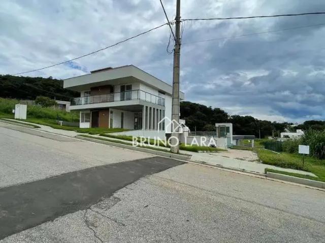 Casa / Sobrado em Condomínio para Venda em Betim/MG Vianópolis 5 Quartos