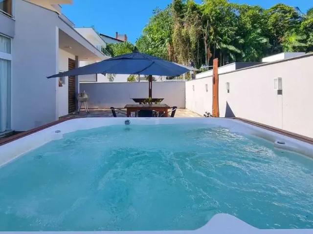 Casa / Sobrado em Condomínio para Venda em Blumenau/SC Itoupava Central 3 Quartos
