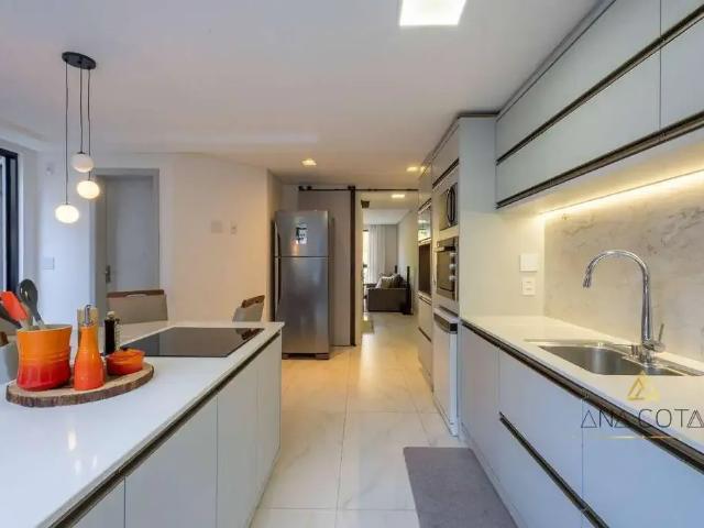 Casa / Sobrado em Condomínio para Venda em Blumenau/SC Tribess 4 Quartos