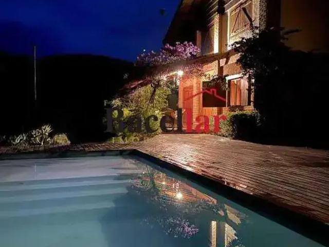 Casa / Sobrado em Condomínio para Venda em Bocaina de Minas/MG Centro 4 Quartos