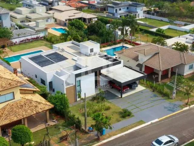 Casa / Sobrado em Condomínio para Venda em Boituva/SP Portal dos Lagos 4 Quartos