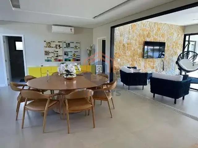 Casa / Sobrado em Condomínio para Venda em Boituva/SP Portal dos Lagos 4 Quartos
