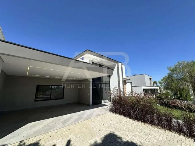 Casa / Sobrado em Condomínio para Venda em Boituva/SP Portal das Estrelas 4 Quartos