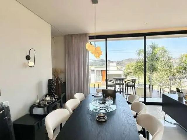 Casa / Sobrado em Condomínio para Venda em Bragança Paulista/SP Condomínio Vale das Águas 4 Quartos