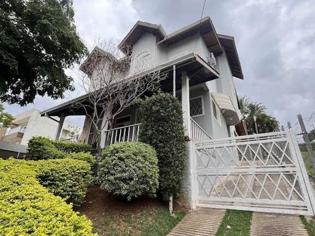 Casa / Sobrado em Condomínio para Venda em Bragança Paulista/SP Condomínio Residencial Santa Helena 4 Quartos